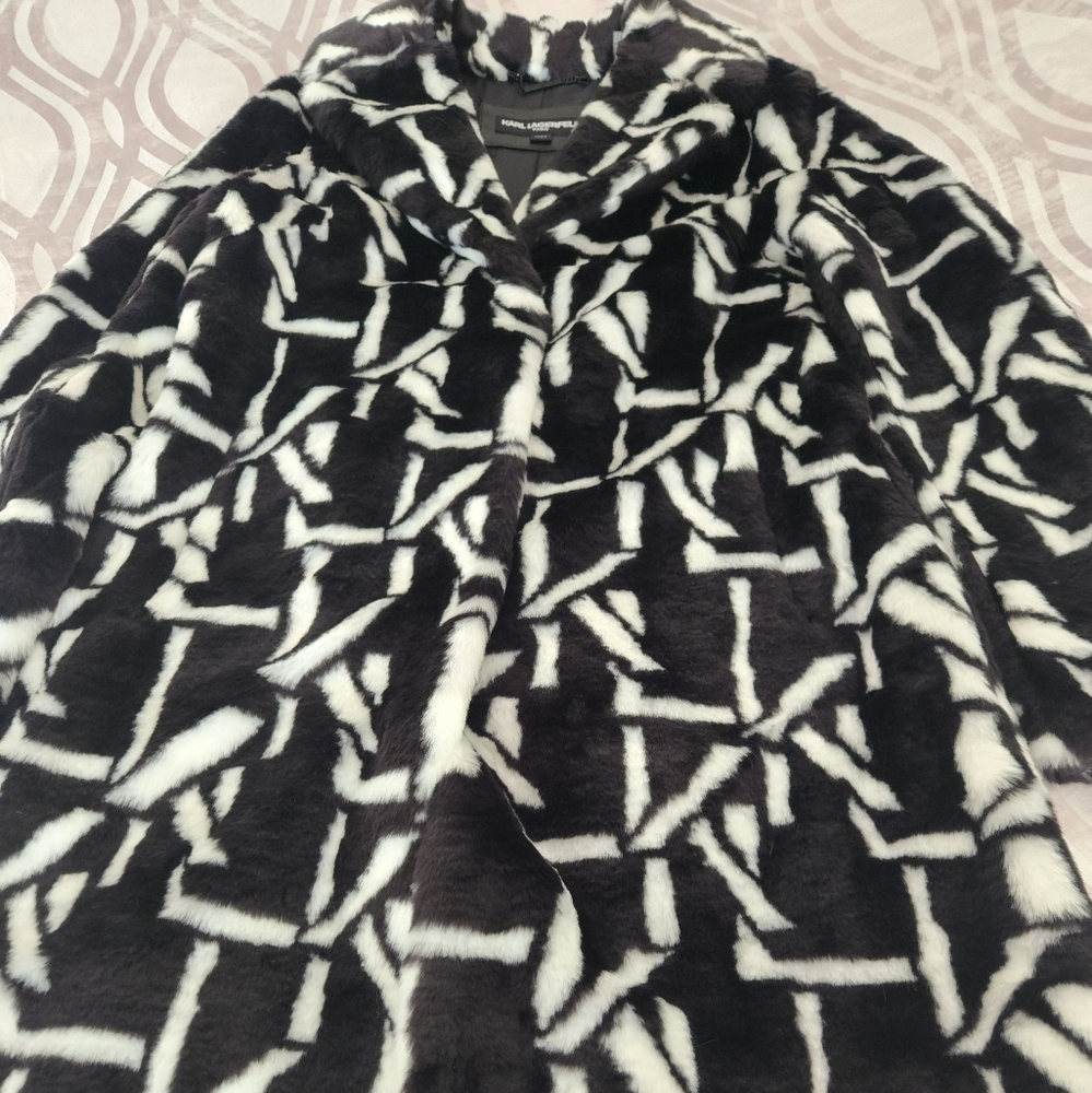 Karl Lagerfeld Women's Monochrome Faux Fur Coat - Picture 14 of 16